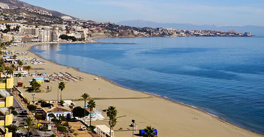 Piso en Fuengirola en Segunda Línea de Playa cerca del Castillo Shohail