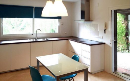 Villa in la Sierrezuela – Ref: 000060